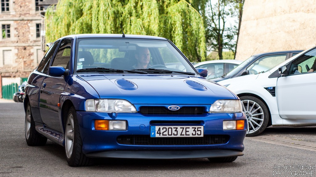 ford escort rs cosworth