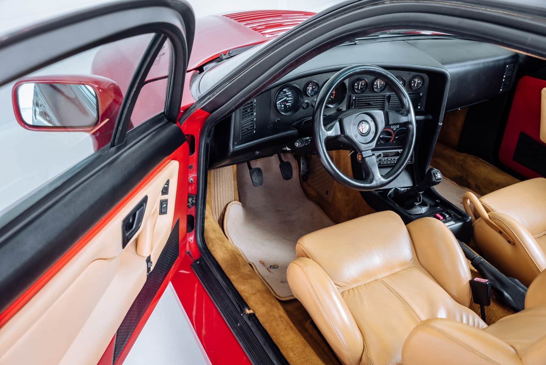 Consignatie Oldtimer Of Youngtimeralfa Romeo Sz Coup 233