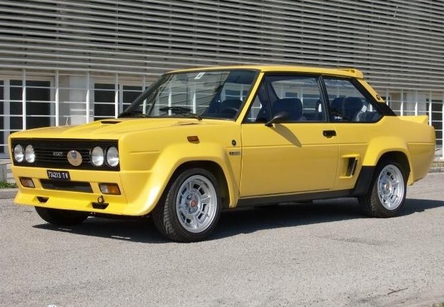 Fiat-131-Abarth-02-e1436873823249.jpg