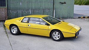 Lotus Esprit S1 02