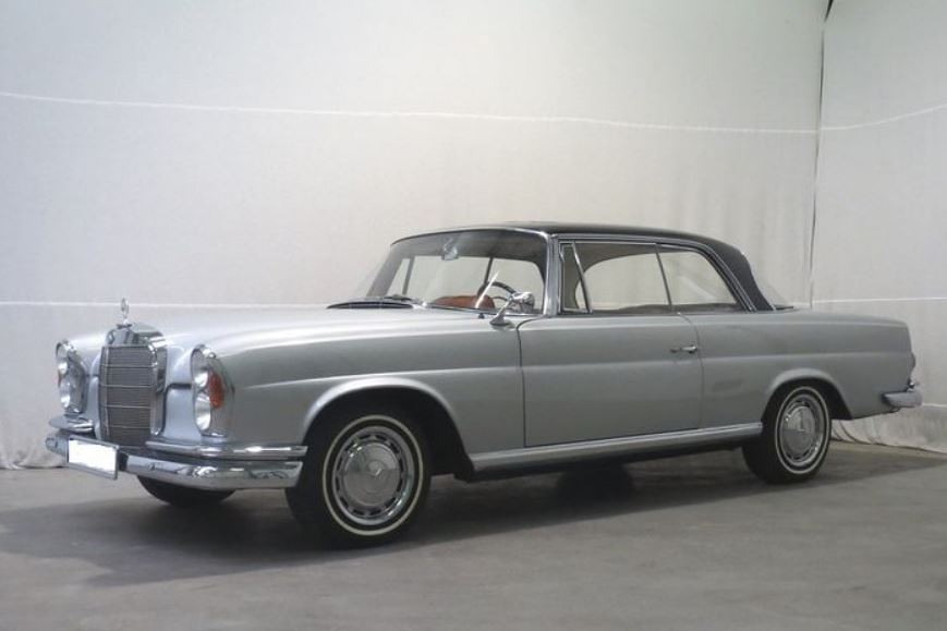 Mercedes-Benz 220SE Coupe