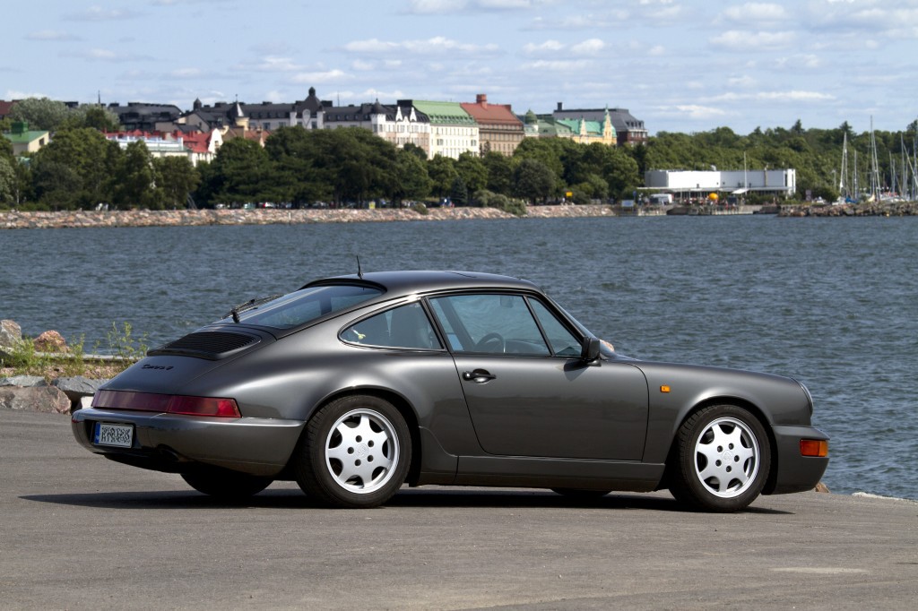 Porsche 964