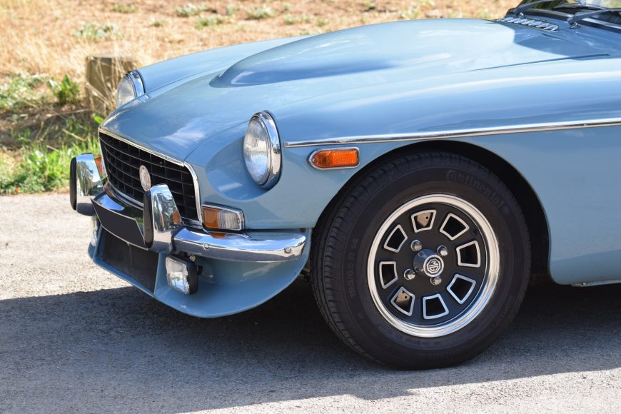 mg-b-v8-gt-costello-thecoolcars-nl